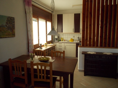 Wohnraum mit offener K�che Wohnung 1