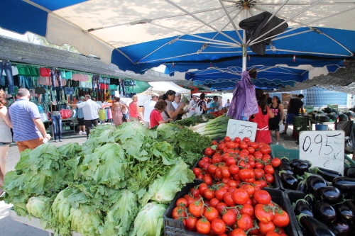 Gro�er Markt in Tordera